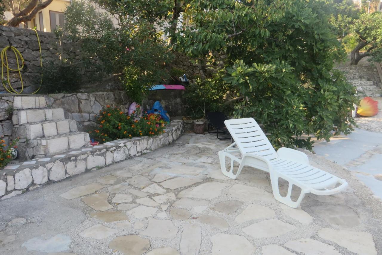 I&J Relaxing Beach Apartments Račišće Exteriör bild